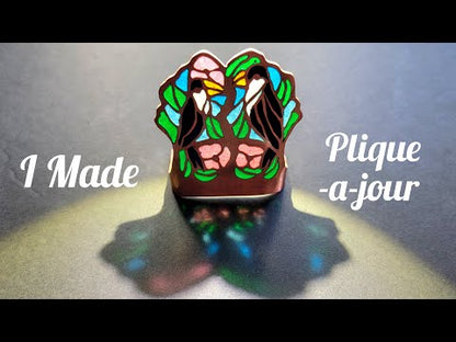 Plique-a-jour Decor Toucans